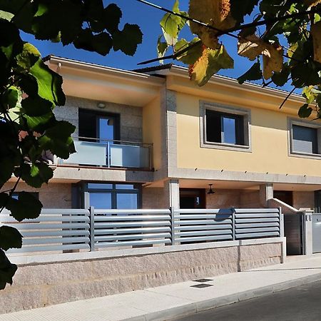 Chalet Vacacional Salnes Sur Con Piscina 坎巴多斯 外观 照片